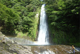 宝龍の滝