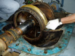 役員による排水機（φ500mm）の分解清掃